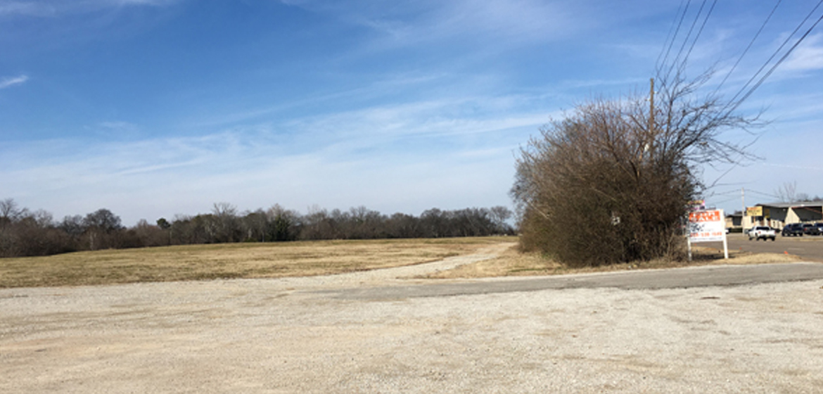 NW Corner of Oakwood Avenue & Washington Street